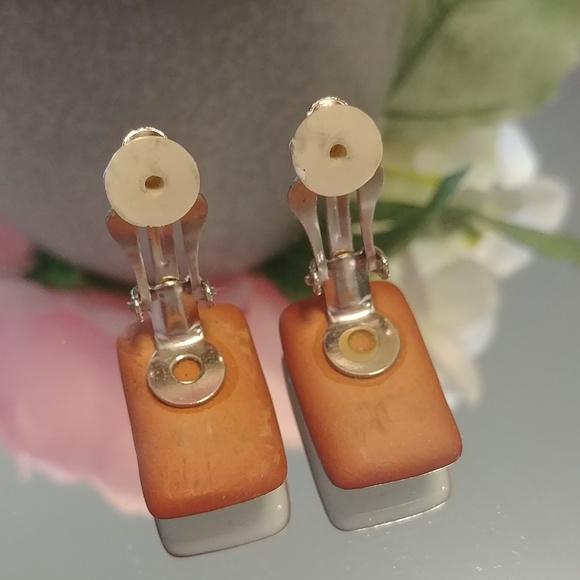 Clay Vintage Style Clip on Earrings - Picture 6 of 6